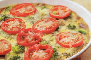 Omletas su pomidorais ir brokoliais