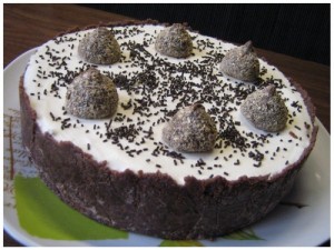 Varškės tortas su snickers šokoladukais