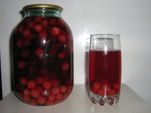 Gėrimas - Vyšnių kompotas