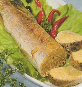 Įdaryta šventinė lydeka