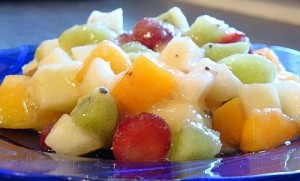 Klasikinis saldus vaisių desertas