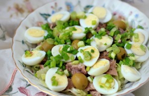 Mišrainė su menkių kepenėlėmis