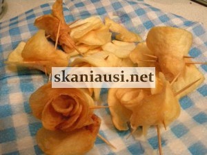 Šventinė sluoksniuota mišrainė – tortas