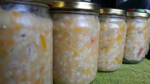 Perlinių kruopų ir daržovių sriuba žiemai 