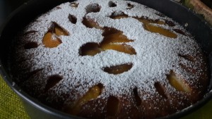 Labai paprastas ir skanus pyragas su konservuotais persikais